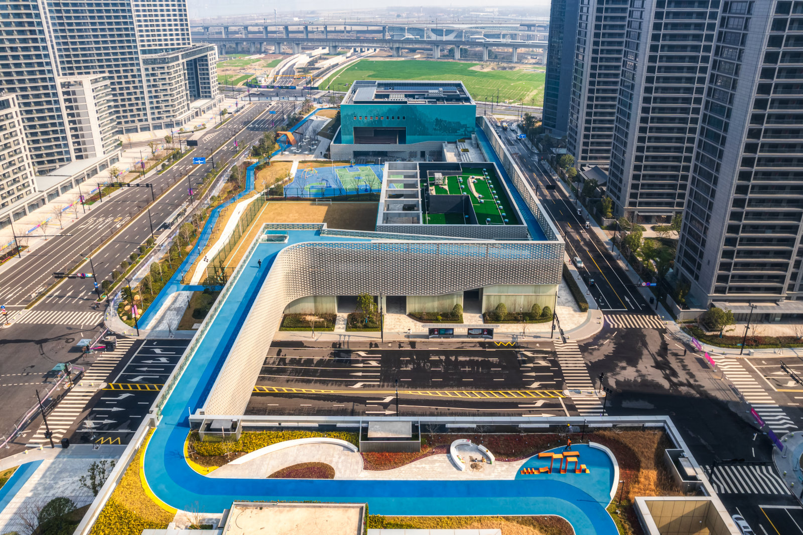 16980516952556406K70.jpg 16980516952556406K70.jpg