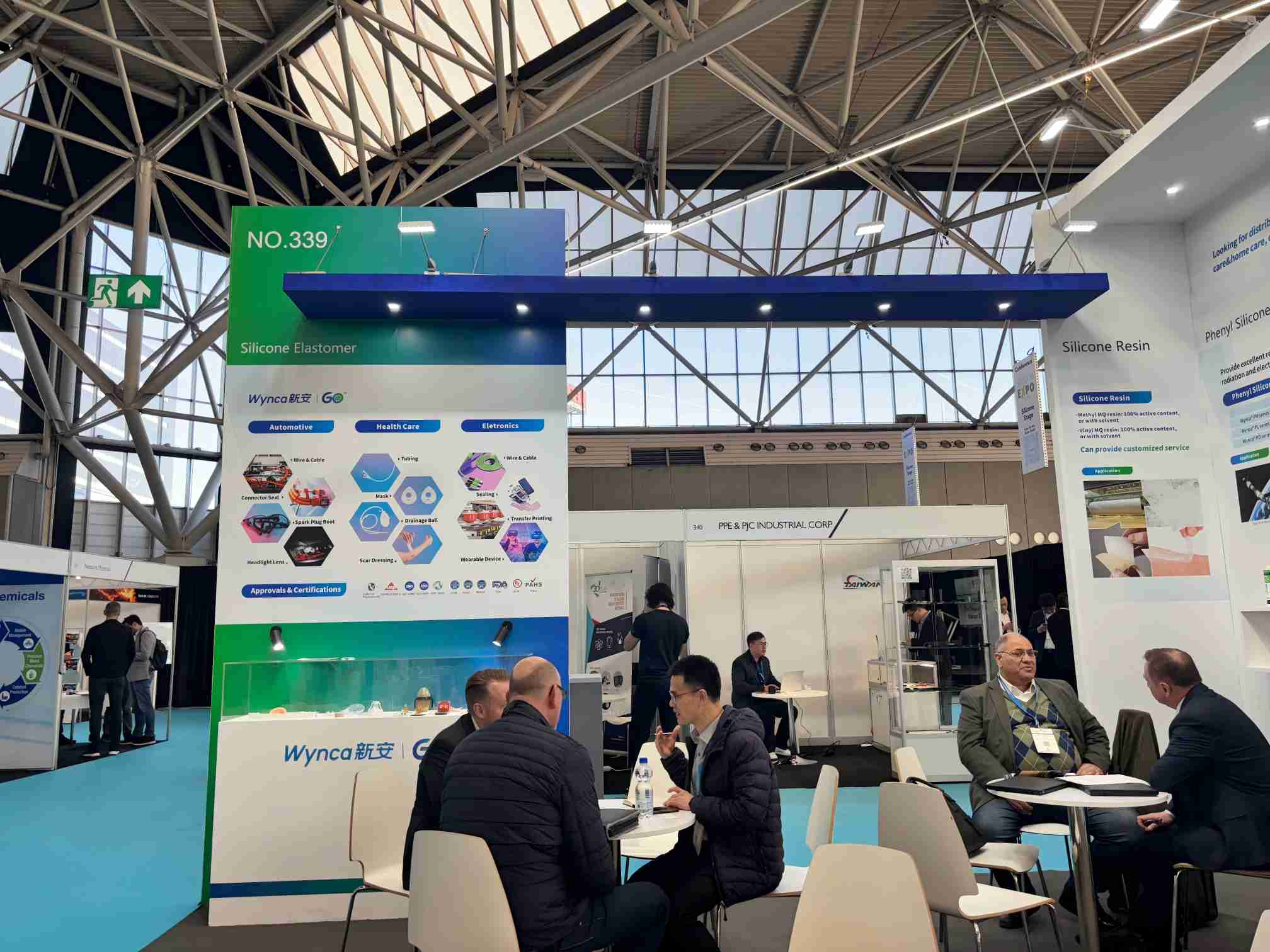 1742547961993844lQHh.jpg 2.jpg