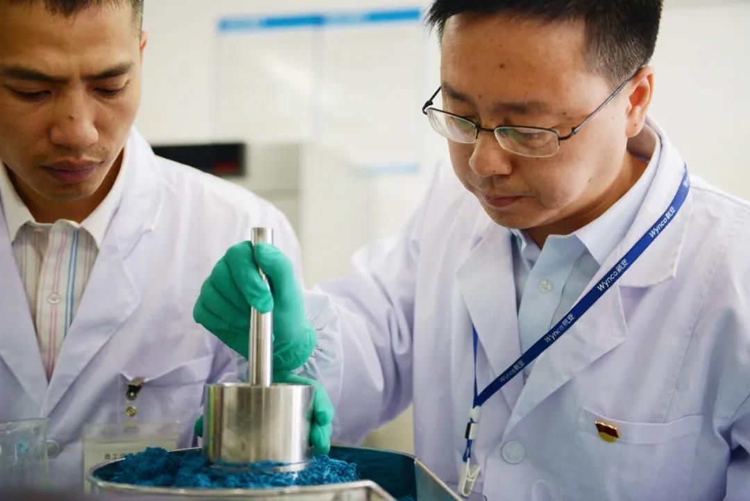 15958983694754732kyR.jpg 15958983694754732kyR.jpg