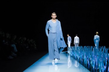 Giorgio Armani Fashion Show, Menswear Collection Spring Summer 2016 in Milan